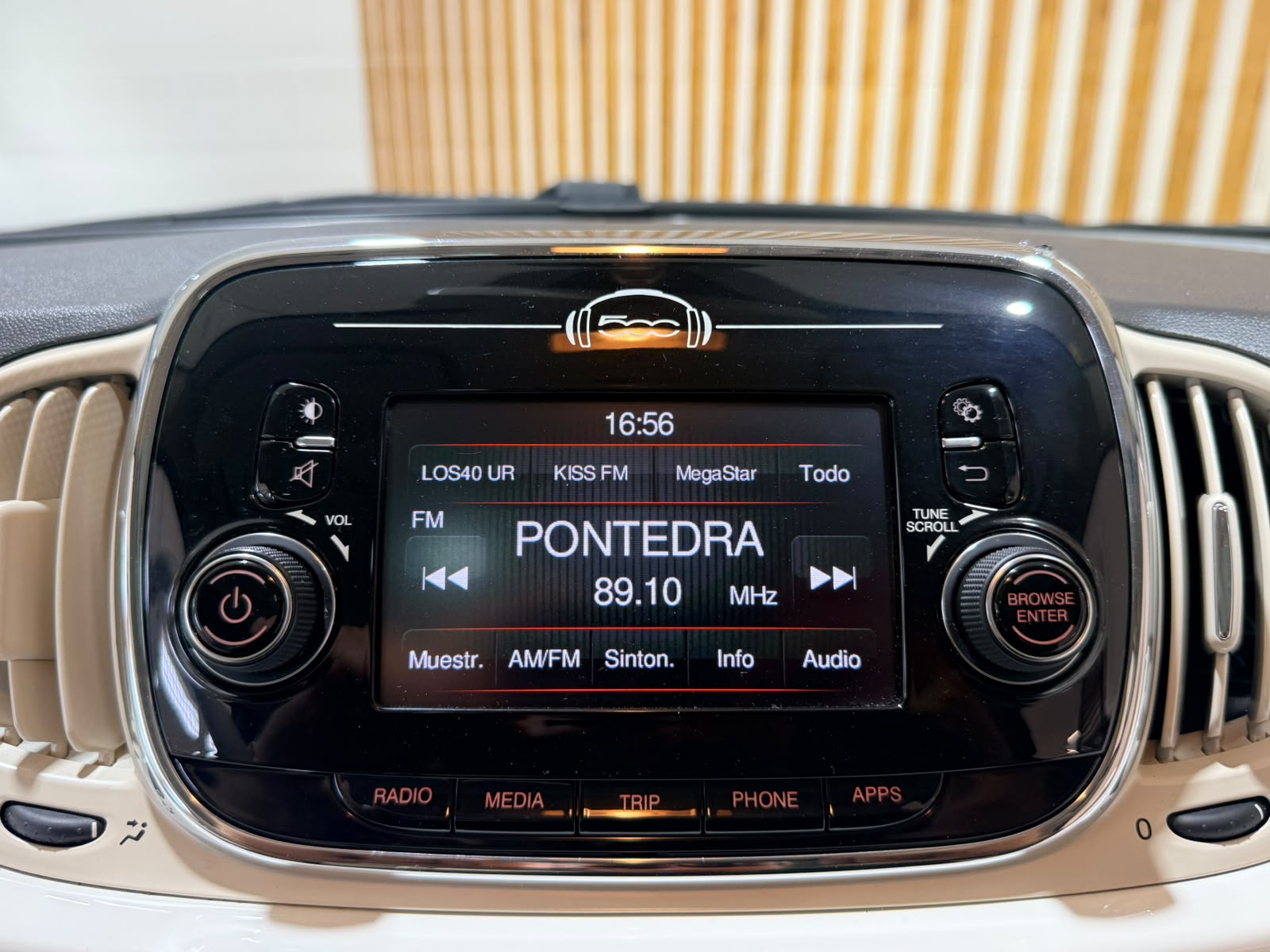 FIAT 500 1.2 8v Aniversario - Image 10