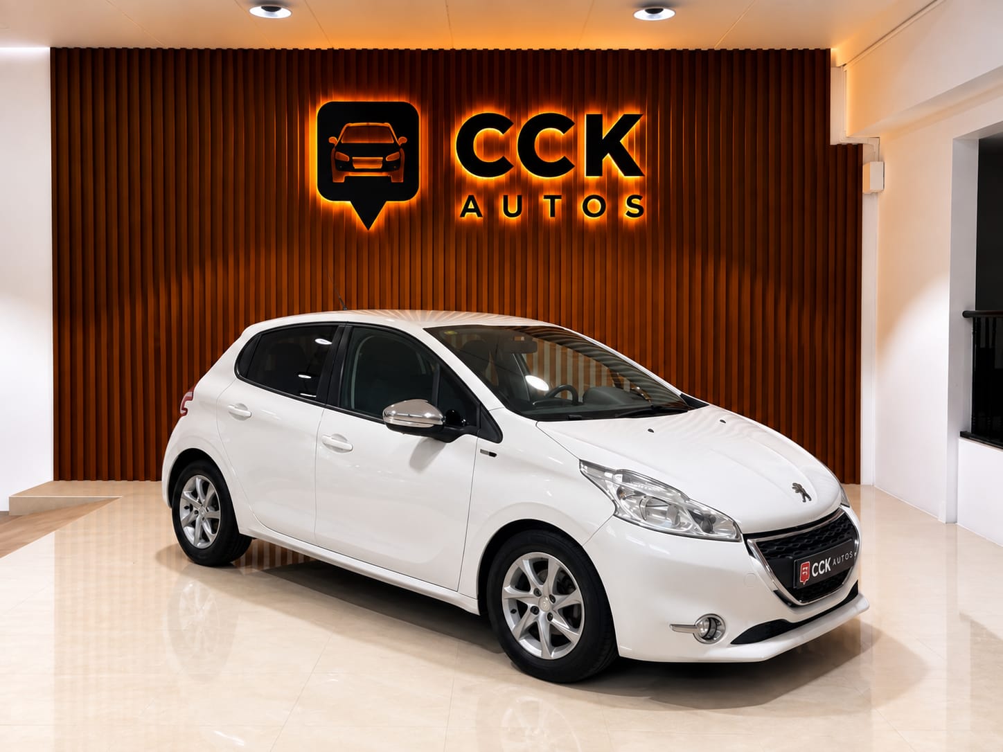 PEUGEOT 208 1.6 HDI 92 CV - Image 19